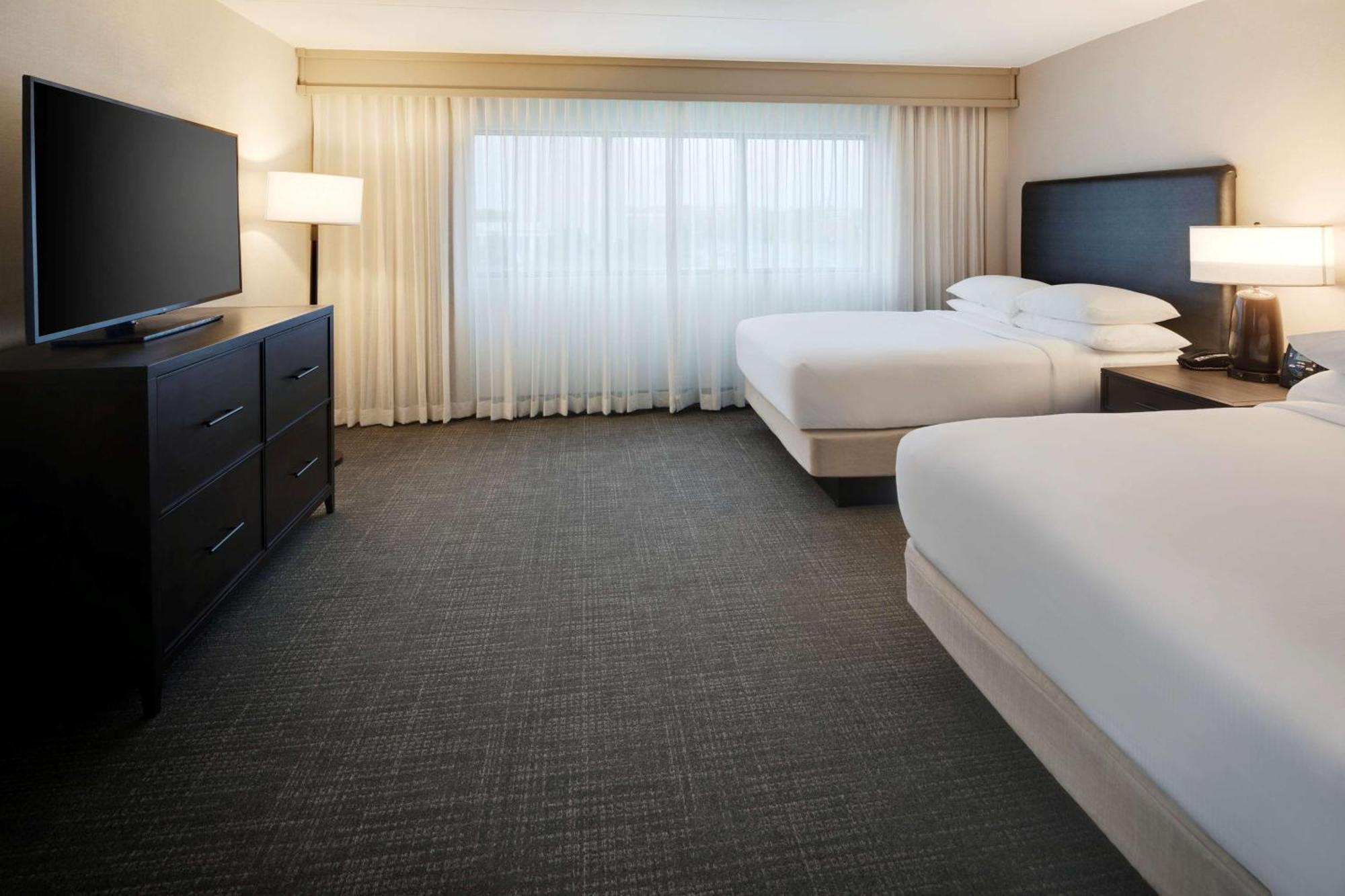 Embassy Suites By Hilton Detroit Troy Auburn Hills Exterior foto
