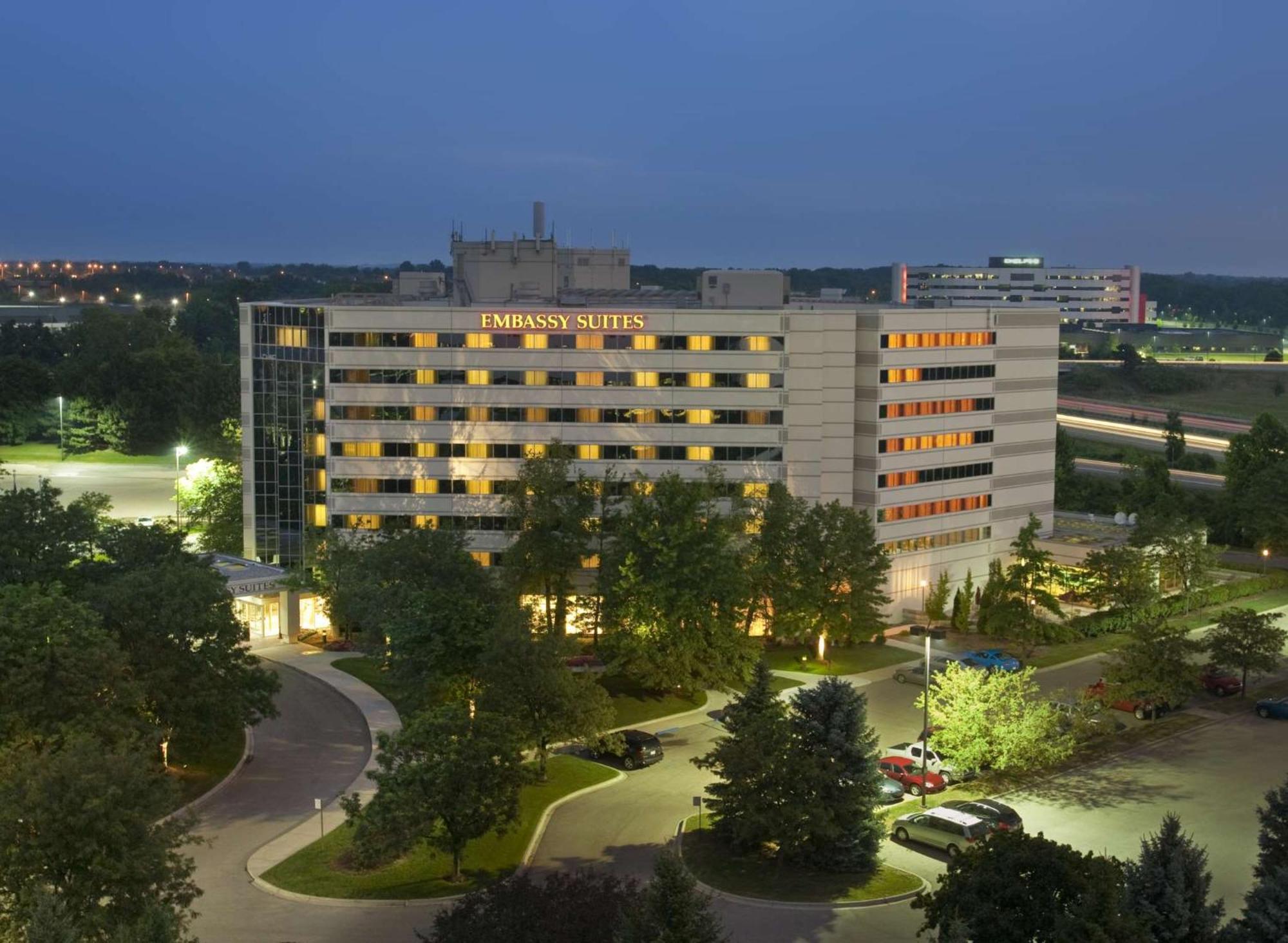 Embassy Suites By Hilton Detroit Troy Auburn Hills Exterior foto